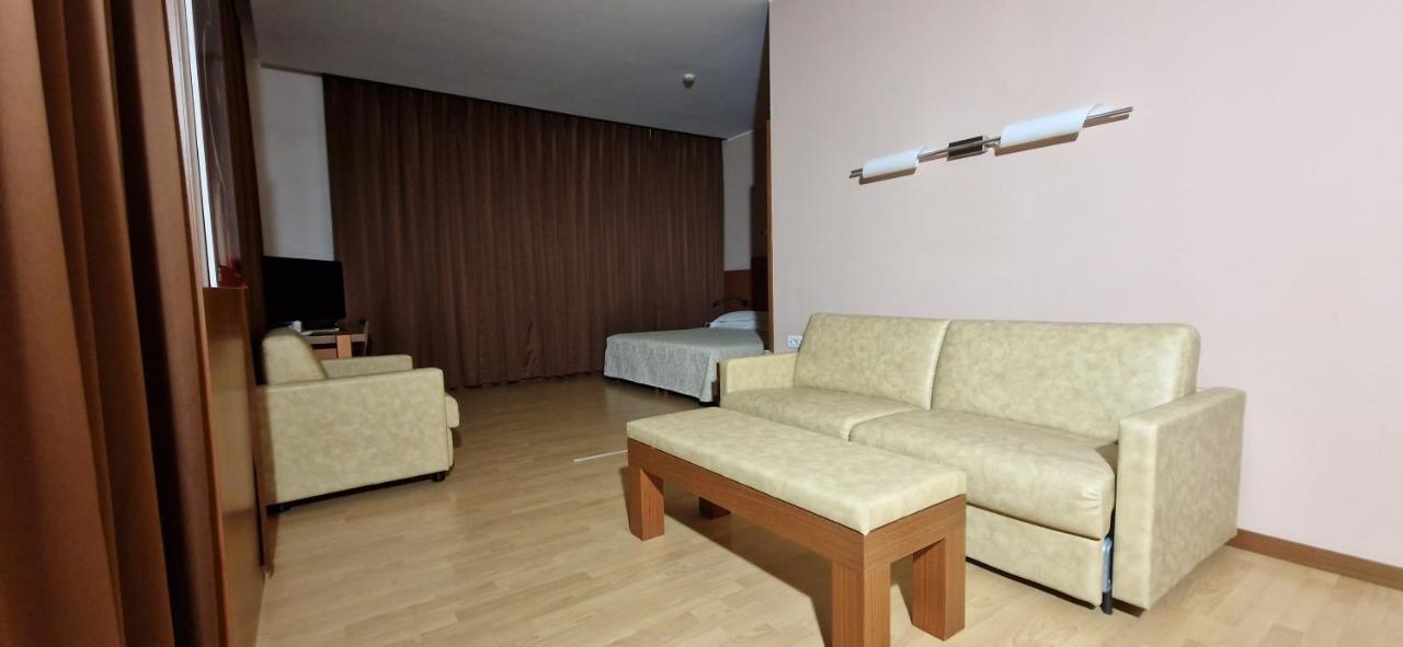 Bella Italia Palace Hotel Νοβάρα Εξωτερικό φωτογραφία