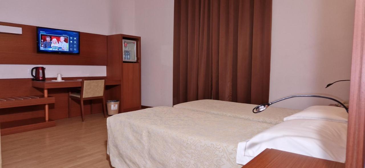 Bella Italia Palace Hotel Νοβάρα Εξωτερικό φωτογραφία