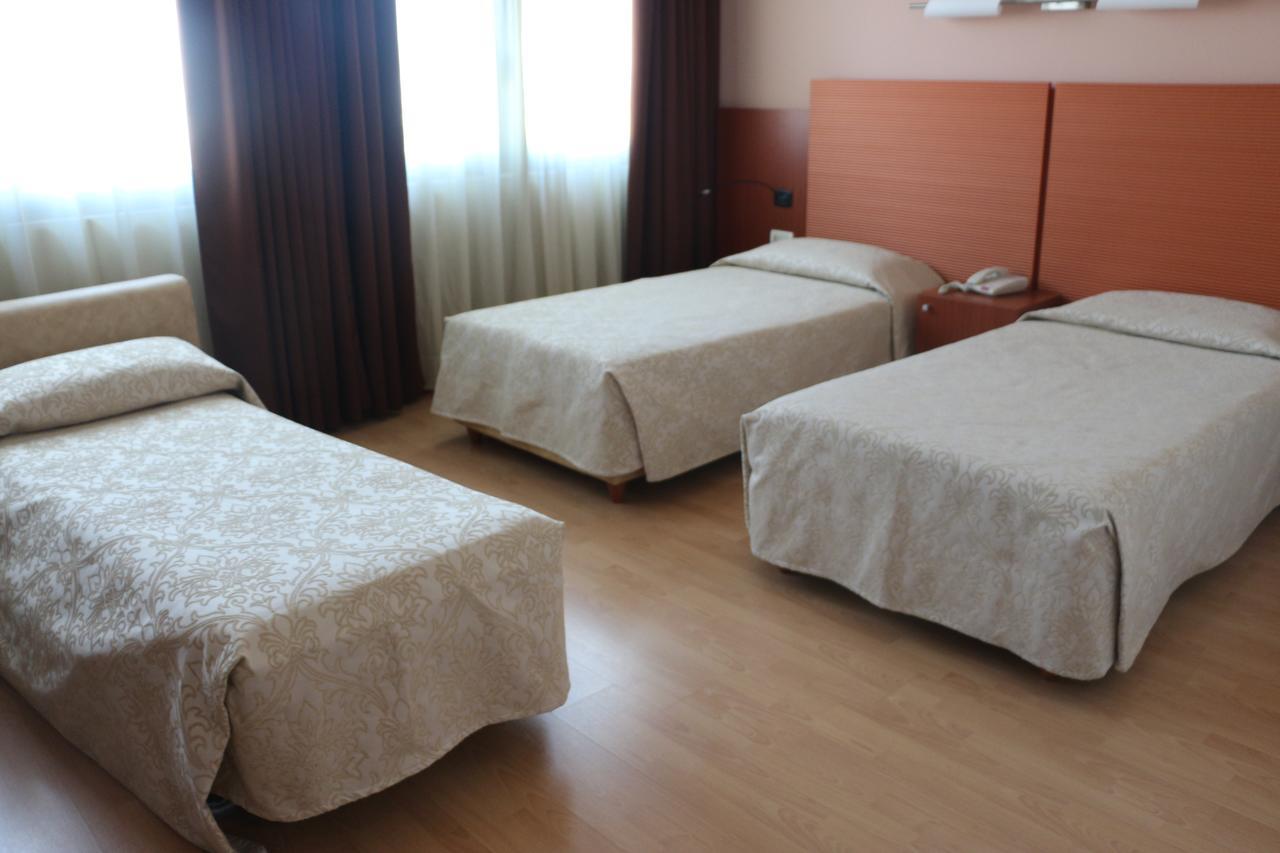 Bella Italia Palace Hotel Νοβάρα Εξωτερικό φωτογραφία