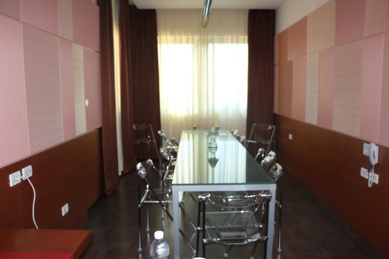 Bella Italia Palace Hotel Νοβάρα Εξωτερικό φωτογραφία